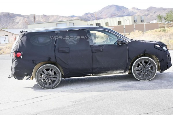 Первые фотографии новой Honda Pilot Первые фотографии новой Honda Pilot