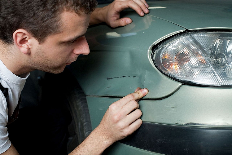 Как отремонтировать пластиковый бампер автомобиля