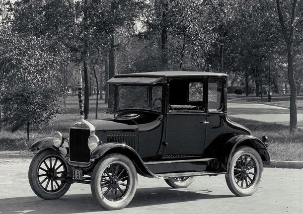 Первый автомобиль сданный в прокат в 1916 году